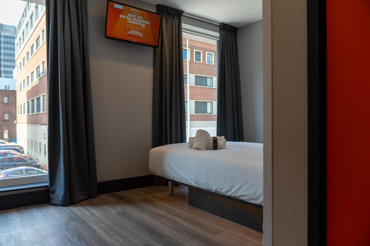 Hotel Easyhotel 3*
